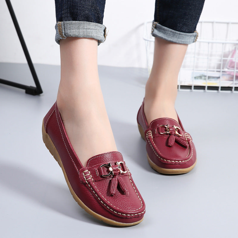 Spring Mom Shoes Single-layer Shoes Women's Flat Women's Peas Shoes Genuine Leather Flat Heel Soft Bottom Leather Shoes Plus Size Cross-border Foreign Trade Women's Shoes