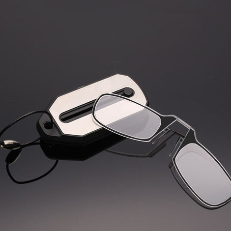 2023 New Style Clip-on-nose Reading Glasses Men&#039;s Portable Keychain Foldable Presbyopia Frame Women&#039;s Wholesale