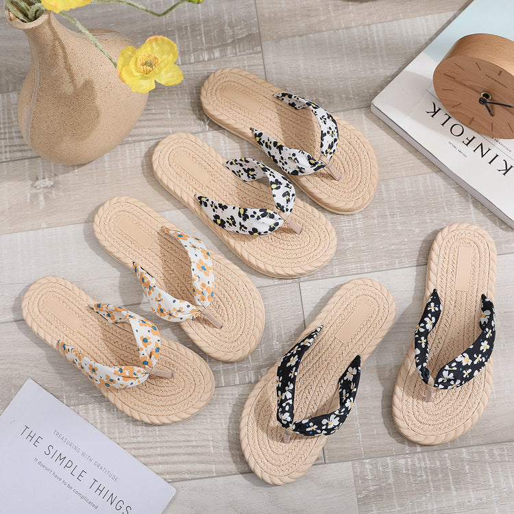 Factory Wholesale Summer New Imitation Straw Women's Casual Flip-flops Flowers Korean Tide Beach Sandals